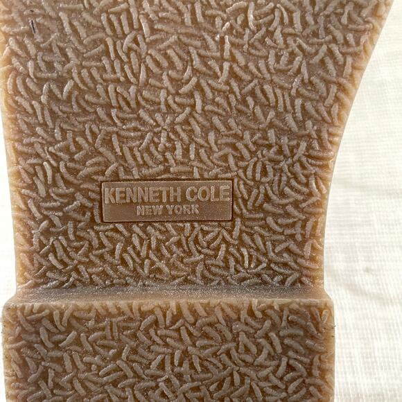 Kenneth Cole Real Deal Tan Suede Chukka Boots Lace Up Women's Size 5 - Picture 9 of 11